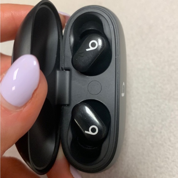 Beats wireless headphones